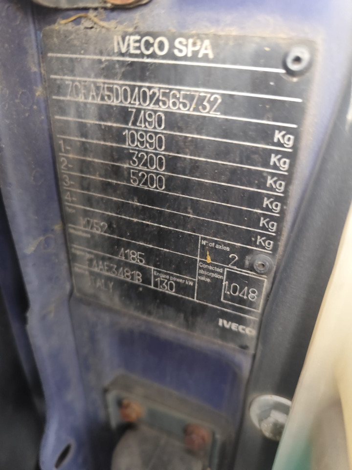 IVECO EUROCARGO 75E18 - Camion plateau: photos 2 IVECO EUROCARGO 75E18 - Camion plateau: photos 2