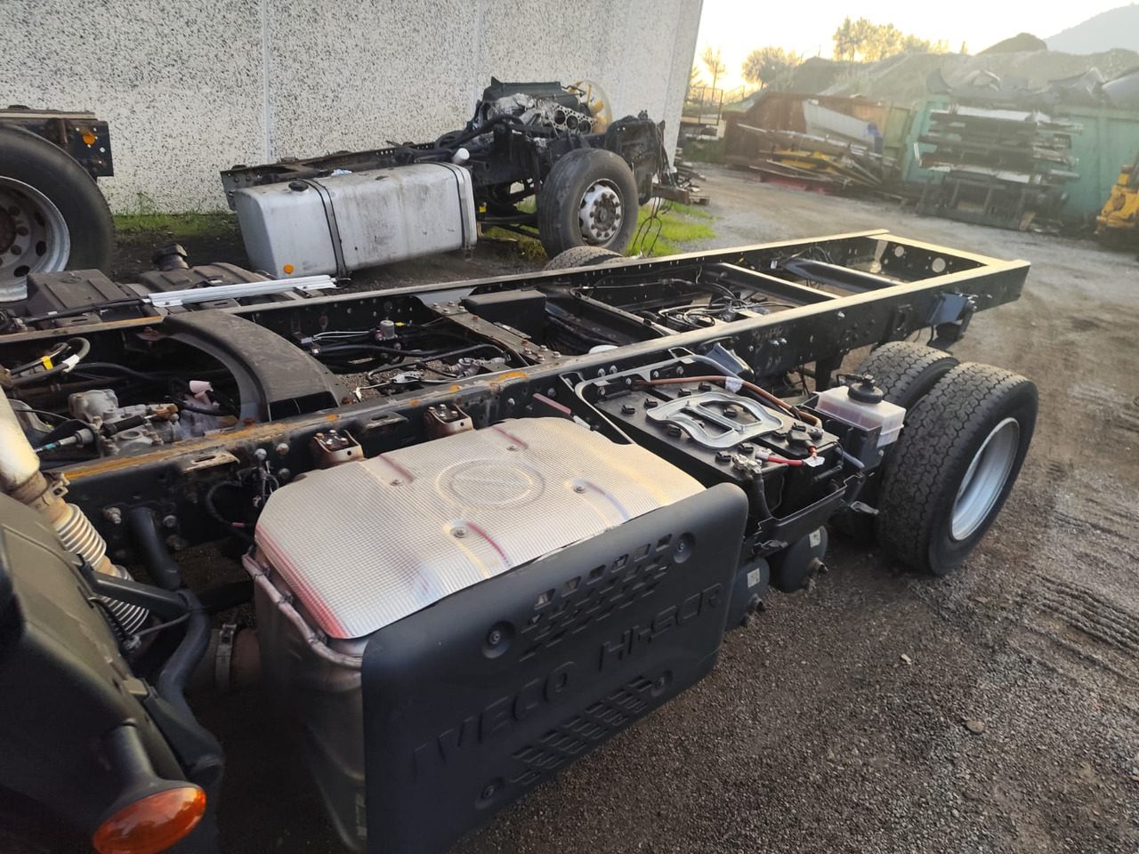 IVECO EUROCARGO 80-190 - Châssis cabine: photos 3 IVECO EUROCARGO 80-190 - Châssis cabine: photos 3