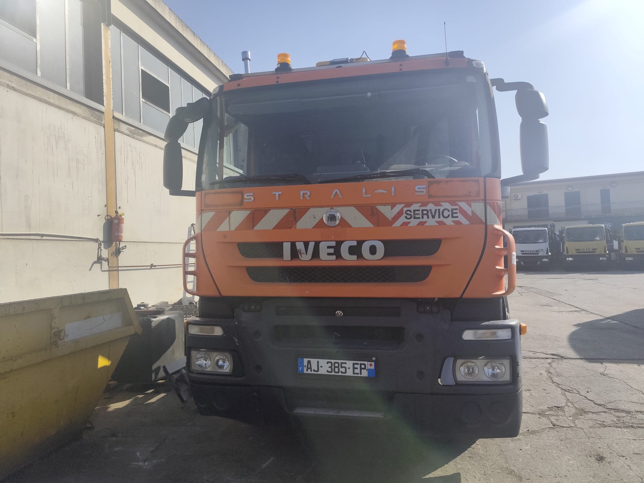 IVECO STRALIS 190S31 - Camion grue: photos 1 IVECO STRALIS 190S31 - Camion grue: photos 1