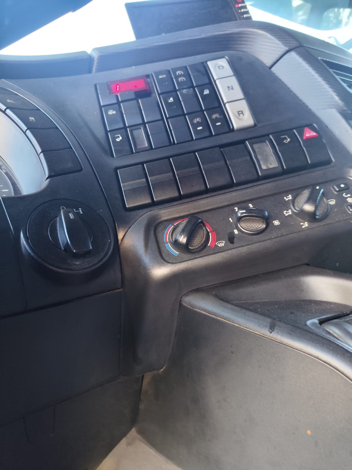 IVECO STRALIS 190S31 - Camion ampliroll: photos 5 IVECO STRALIS 190S31 - Camion ampliroll: photos 5