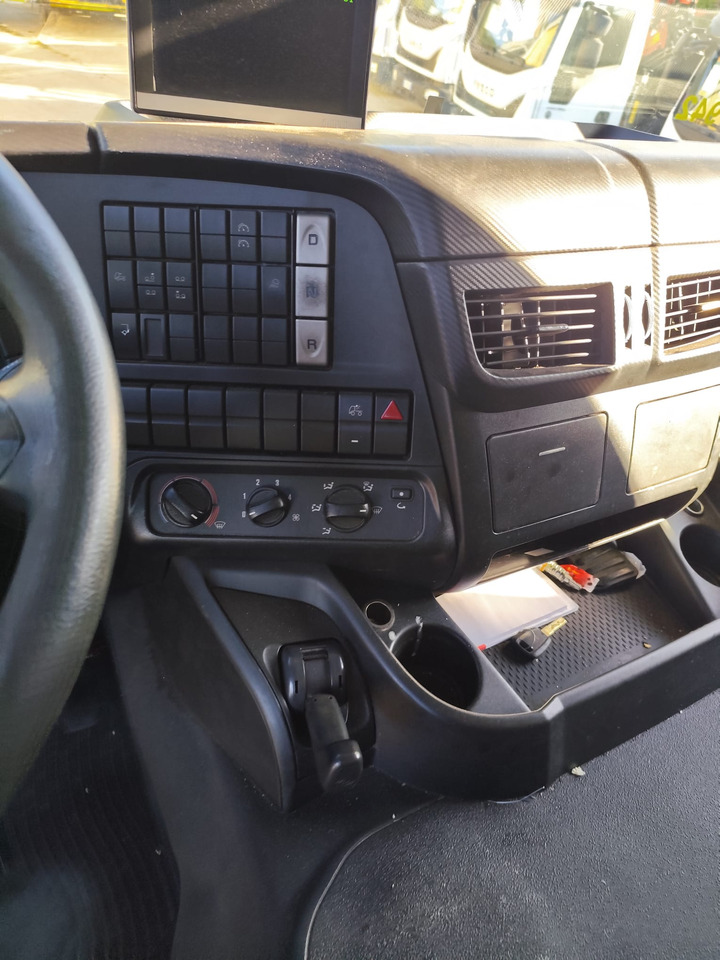 Camion plateau IVECO STRALIS 260S40: photos 7