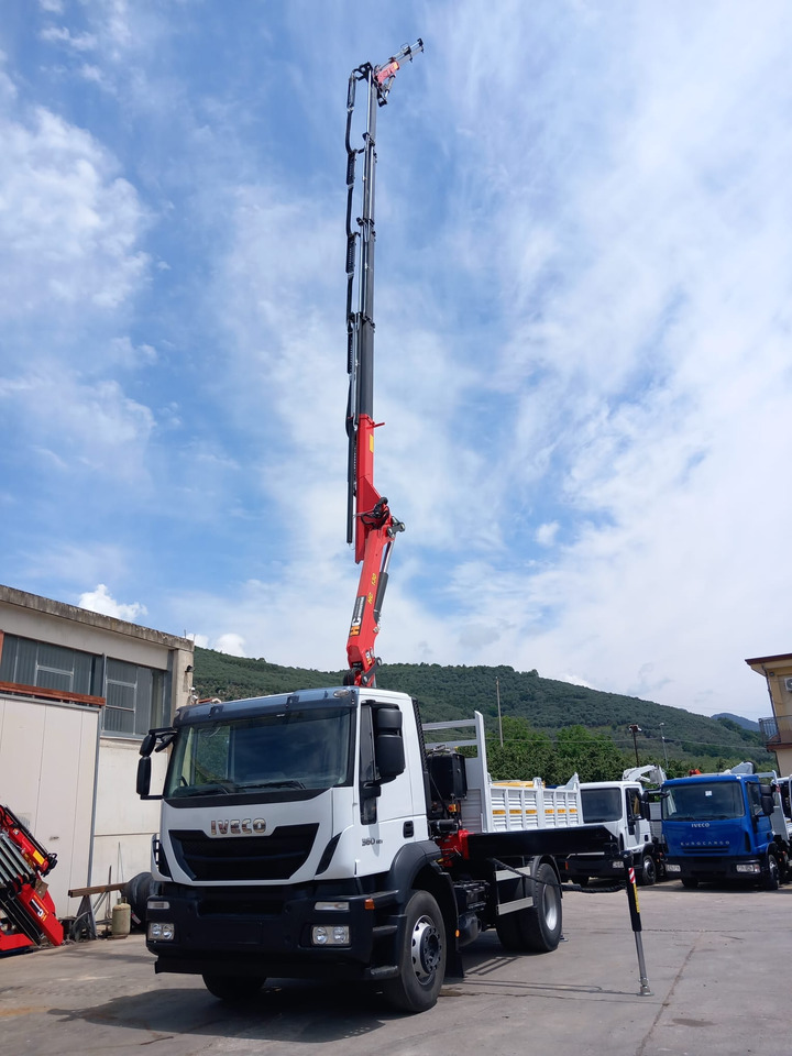 IVECO STRALIS AD 190S36 - Camion grue: photos 1 IVECO STRALIS AD 190S36 - Camion grue: photos 1