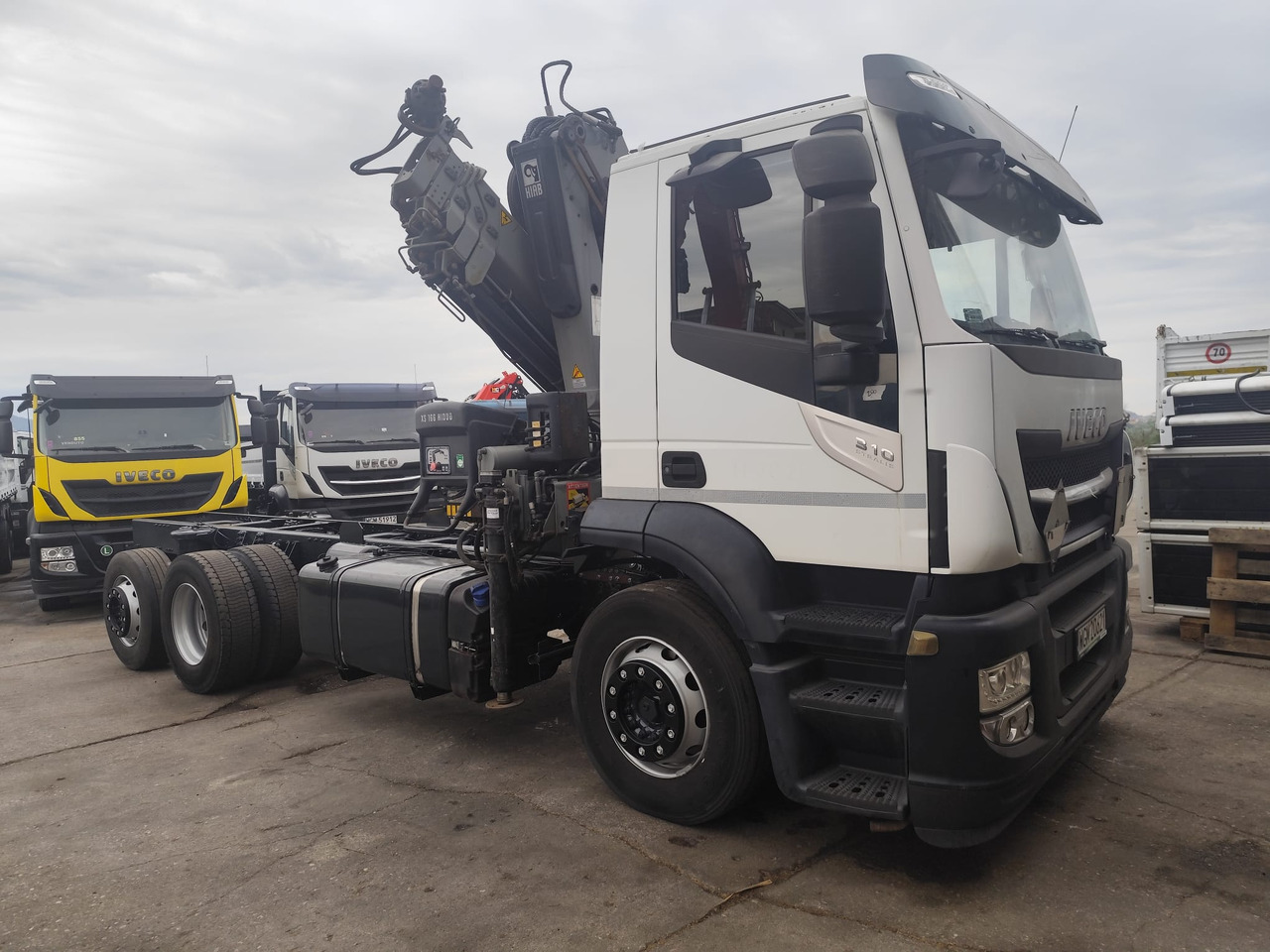 IVECO STRALIS AD 260S31 XP - Camion grue: photos 5 IVECO STRALIS AD 260S31 XP - Camion grue: photos 5