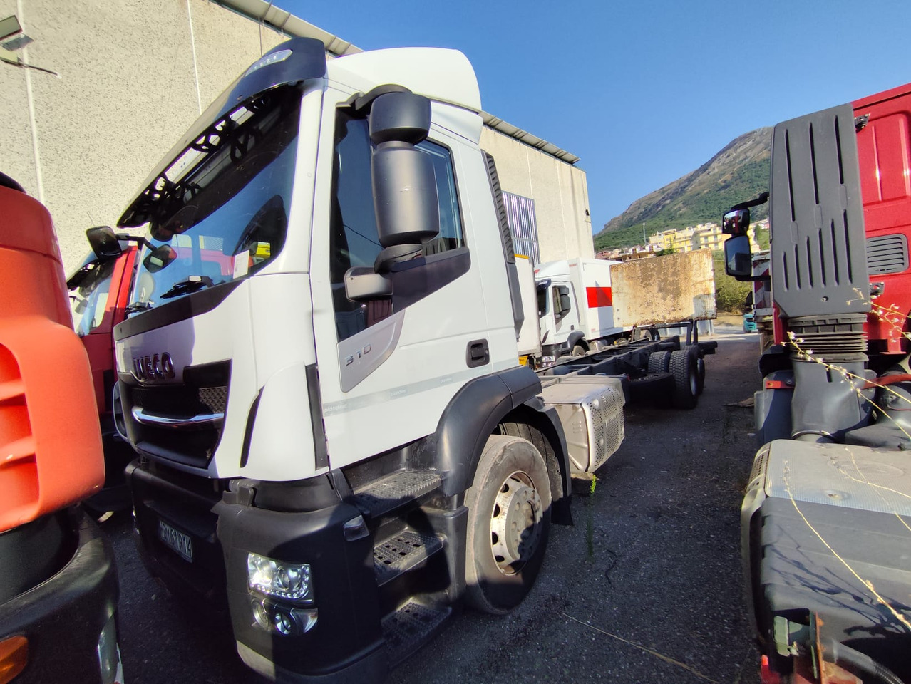 IVECO STRALIS AD 260S31 XP - Camion fourgon: photos 3 IVECO STRALIS AD 260S31 XP - Camion fourgon: photos 3