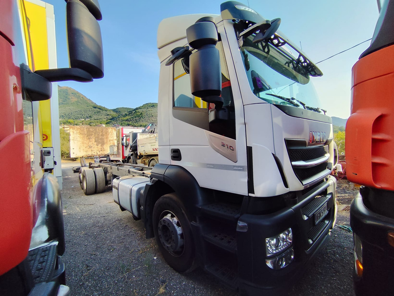 IVECO STRALIS AD 260S31 XP - Camion fourgon: photos 1 IVECO STRALIS AD 260S31 XP - Camion fourgon: photos 1