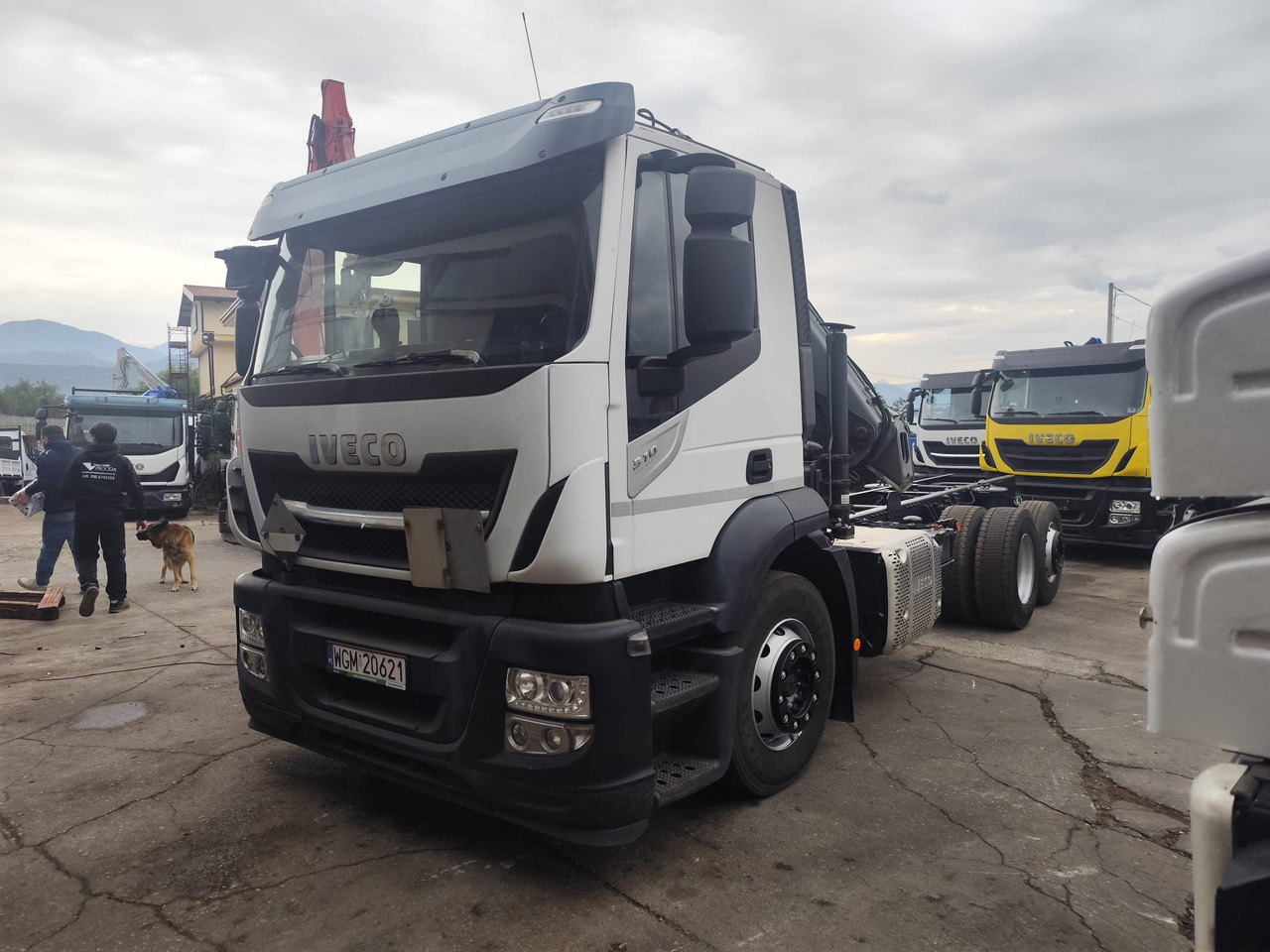 IVECO STRALIS AD 260S31 XP - Camion grue: photos 1 IVECO STRALIS AD 260S31 XP - Camion grue: photos 1