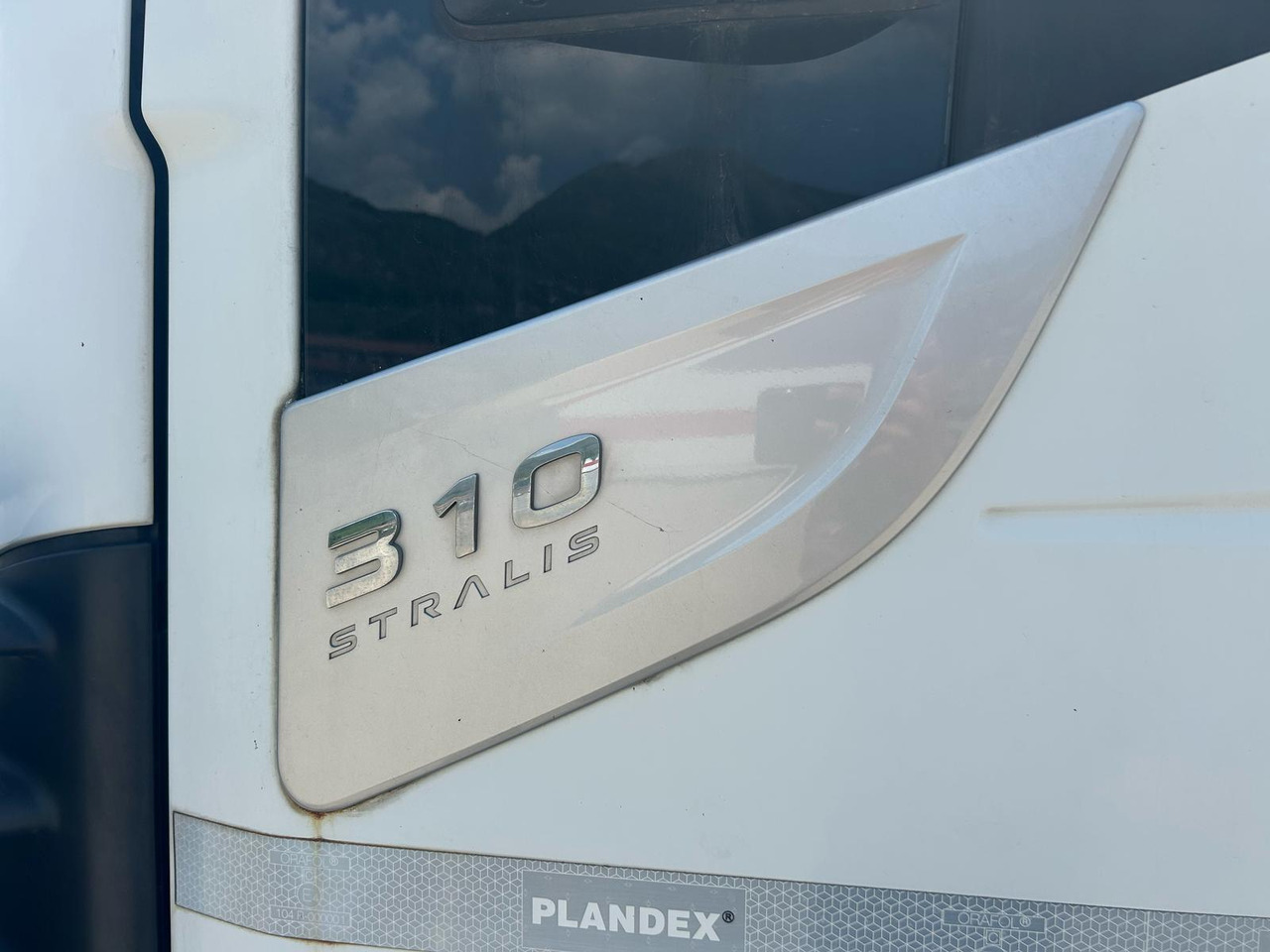IVECO STRALIS AD 260S31 Y/P - Châssis cabine: photos 2 IVECO STRALIS AD 260S31 Y/P - Châssis cabine: photos 2