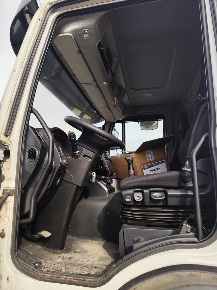 IVECO STRALIS AD 260S31 Y/P - Camion ampliroll: photos 2 IVECO STRALIS AD 260S31 Y/P - Camion ampliroll: photos 2