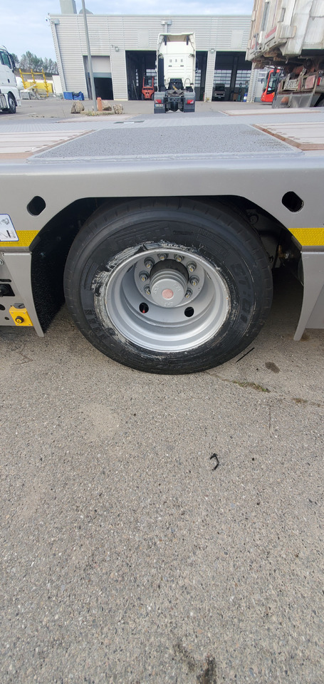 Semi-remorque surbaissé pour transport de équipements lourds neuf YALCIN 3 ESSIEUX STD: photos 13 Semi-remorque surbaissé pour transport de équipements lourds neuf YALCIN 3 ESSIEUX STD: photos 13