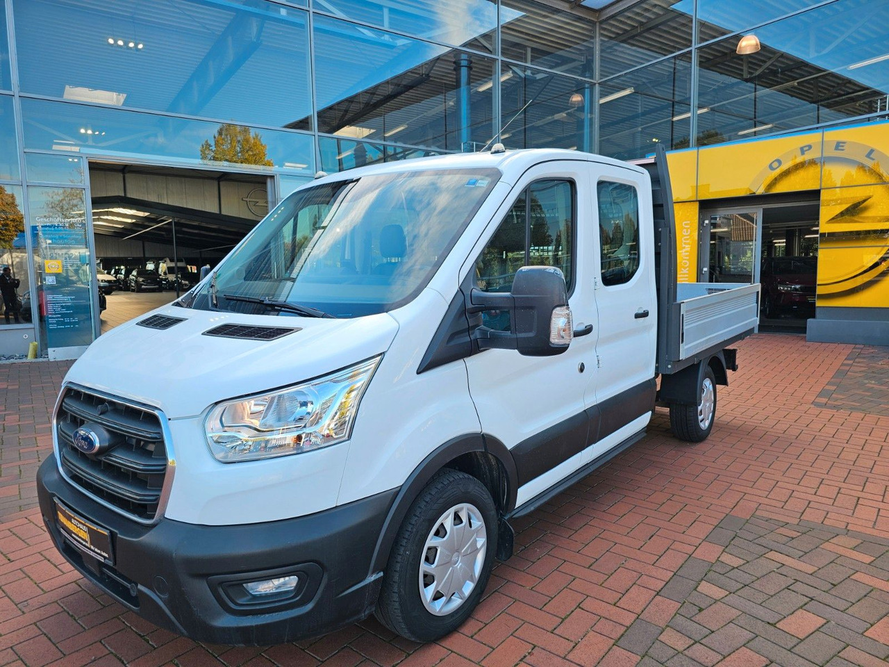 Ford Transit Pritsche 310 DoKa AHK Klima 7 Sitzer - Utilitaire plateau, Utilitaire double cabine: photos 1 Ford Transit Pritsche 310 DoKa AHK Klima 7 Sitzer - Utilitaire plateau, Utilitaire double cabine: photos 1