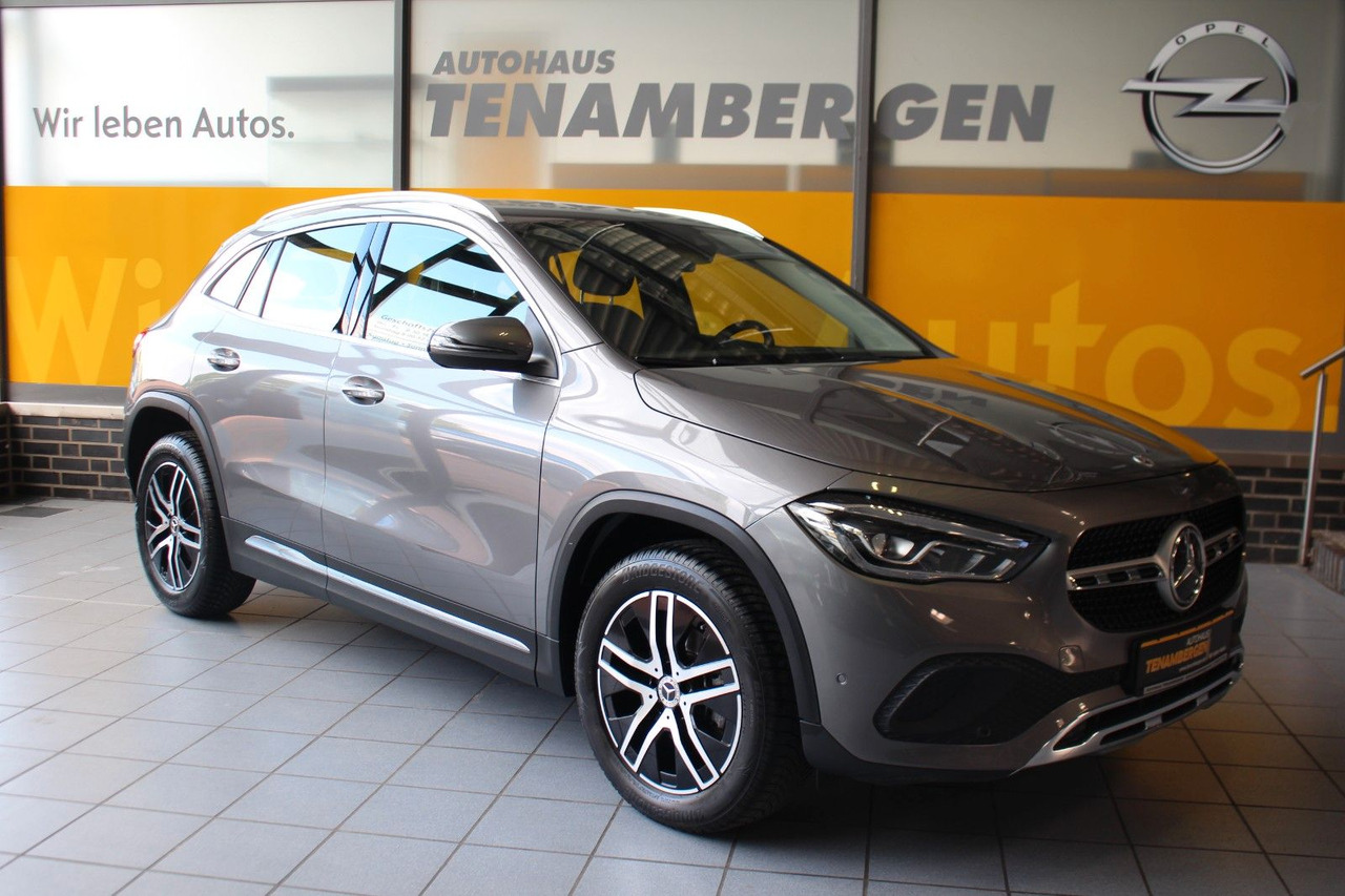 Mercedes-Benz GLA 180 Progressive Navi LED Kamera - SUV: photos 1 Mercedes-Benz GLA 180 Progressive Navi LED Kamera - SUV: photos 1