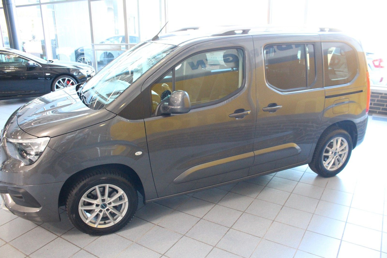 Opel Combo Life E Innovation AT-8 Navi Kamera HuD AHK - Transport de personnes: photos 5 Opel Combo Life E Innovation AT-8 Navi Kamera HuD AHK - Transport de personnes: photos 5