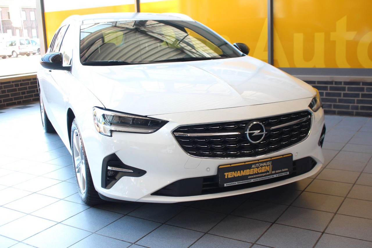 Opel Insignia B ST 2.0 Business Matrix-LED Keyless - Voiture break: photos 2 Opel Insignia B ST 2.0 Business Matrix-LED Keyless - Voiture break: photos 2
