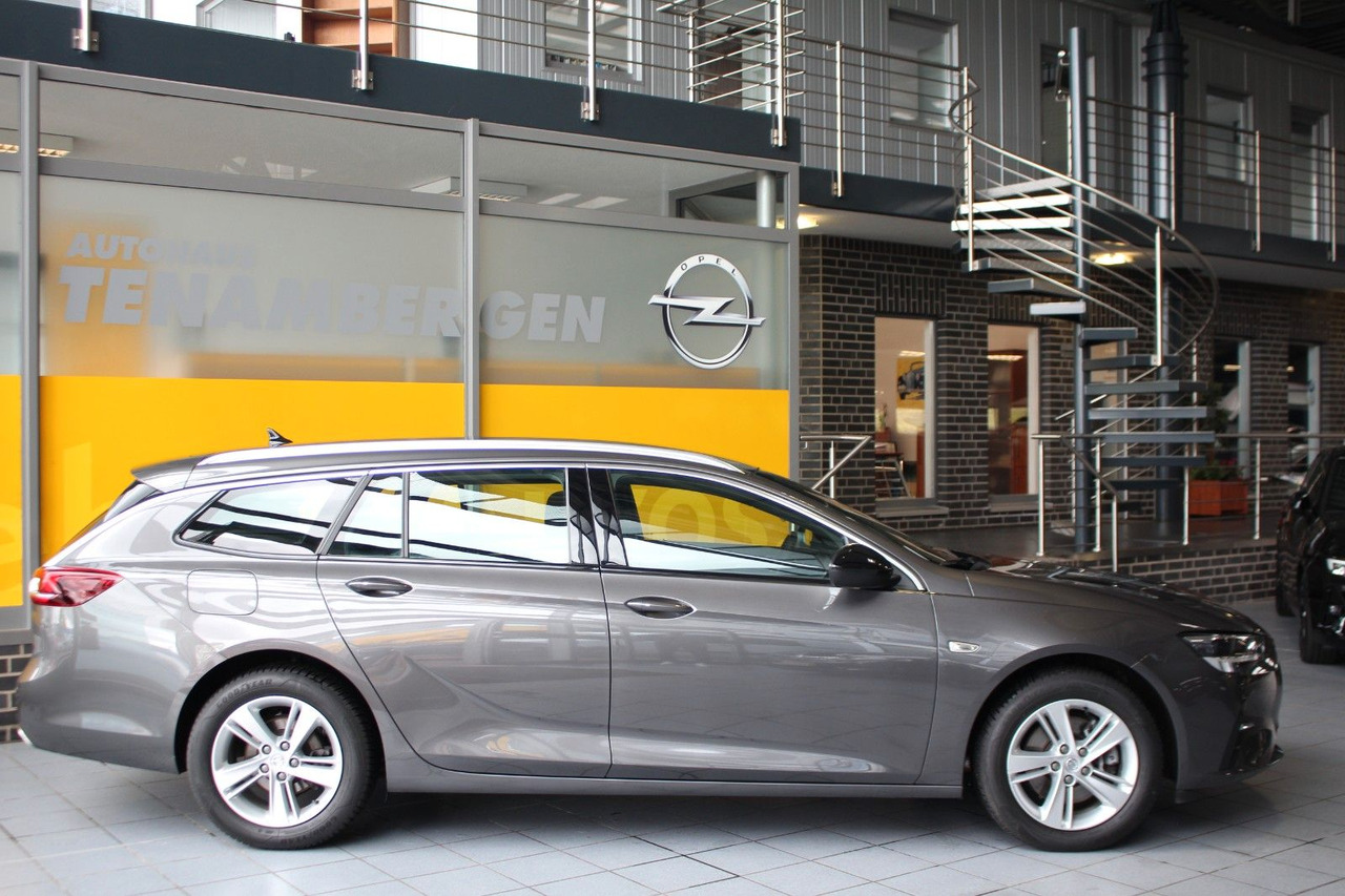 Opel Insignia B Sports Tourer Elegance Massage AHK AC - Voiture break: photos 2 Opel Insignia B Sports Tourer Elegance Massage AHK AC - Voiture break: photos 2