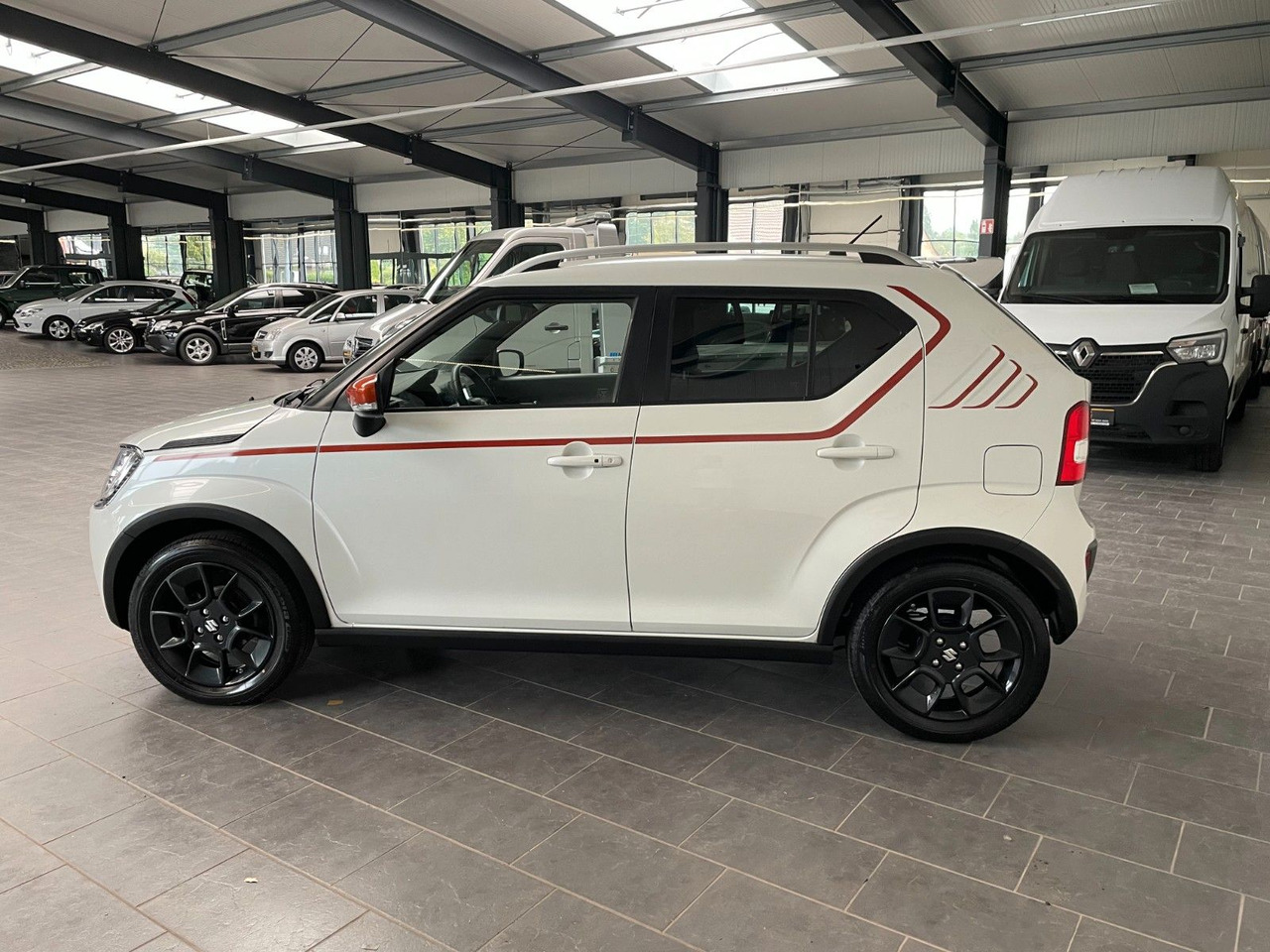 Suzuki Ignis 1,2 Intro Edtion+ - Voiture: photos 5 Suzuki Ignis 1,2 Intro Edtion+ - Voiture: photos 5
