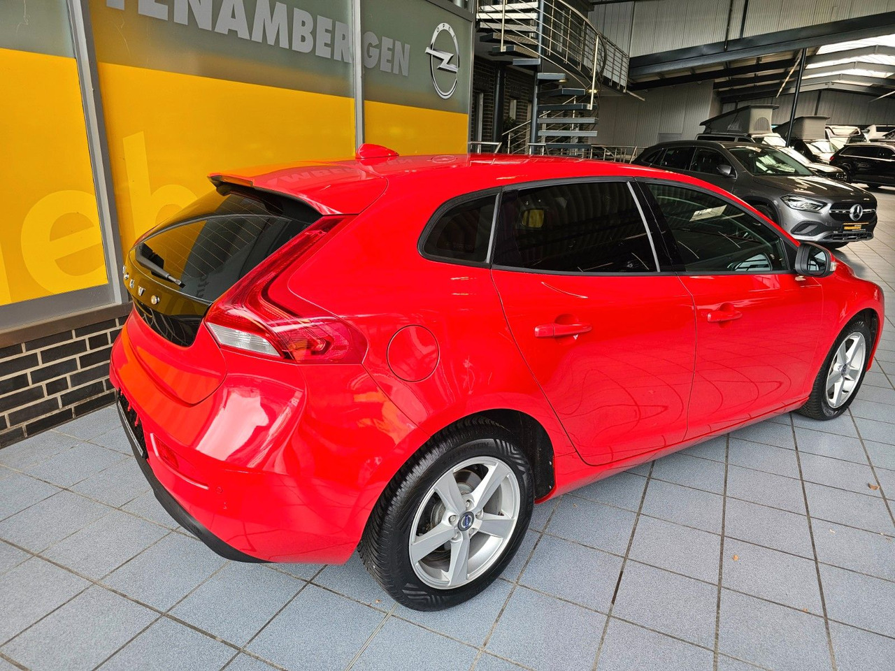 Volvo V40 You! Xenon Sitzheizung Freisprecheinrichtung - Berline: photos 3 Volvo V40 You! Xenon Sitzheizung Freisprecheinrichtung - Berline: photos 3