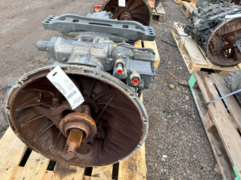 Scania GRS905 TMS2 - Boîte de vitesse: photos 3 Scania GRS905 TMS2 - Boîte de vitesse: photos 3