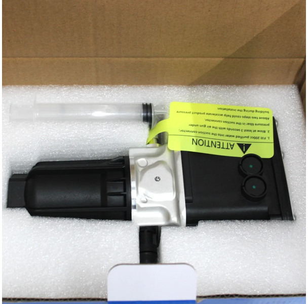 DAF XF106 AdBlue Pomp 2208766 Nieuw - Système de carburant pour Camion: photos 3 DAF XF106 AdBlue Pomp 2208766 Nieuw - Système de carburant pour Camion: photos 3