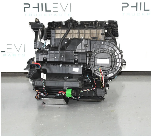 DAF XF106 Kachelhuis 2154534 - Pulseur d'air habitacle pour Camion: photos 2 DAF XF106 Kachelhuis 2154534 - Pulseur d'air habitacle pour Camion: photos 2