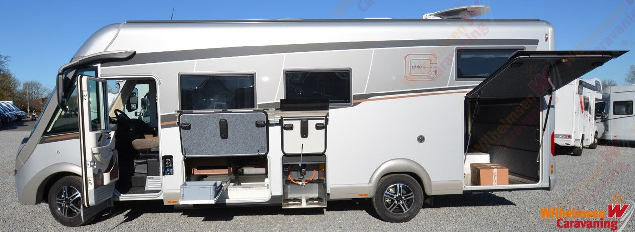 Carthago chic e-line I 50 LE Sky*2xTV*4,8 T*51159 Rabat - Camping-car intégral: photos 2 Carthago chic e-line I 50 LE Sky*2xTV*4,8 T*51159 Rabat - Camping-car intégral: photos 2