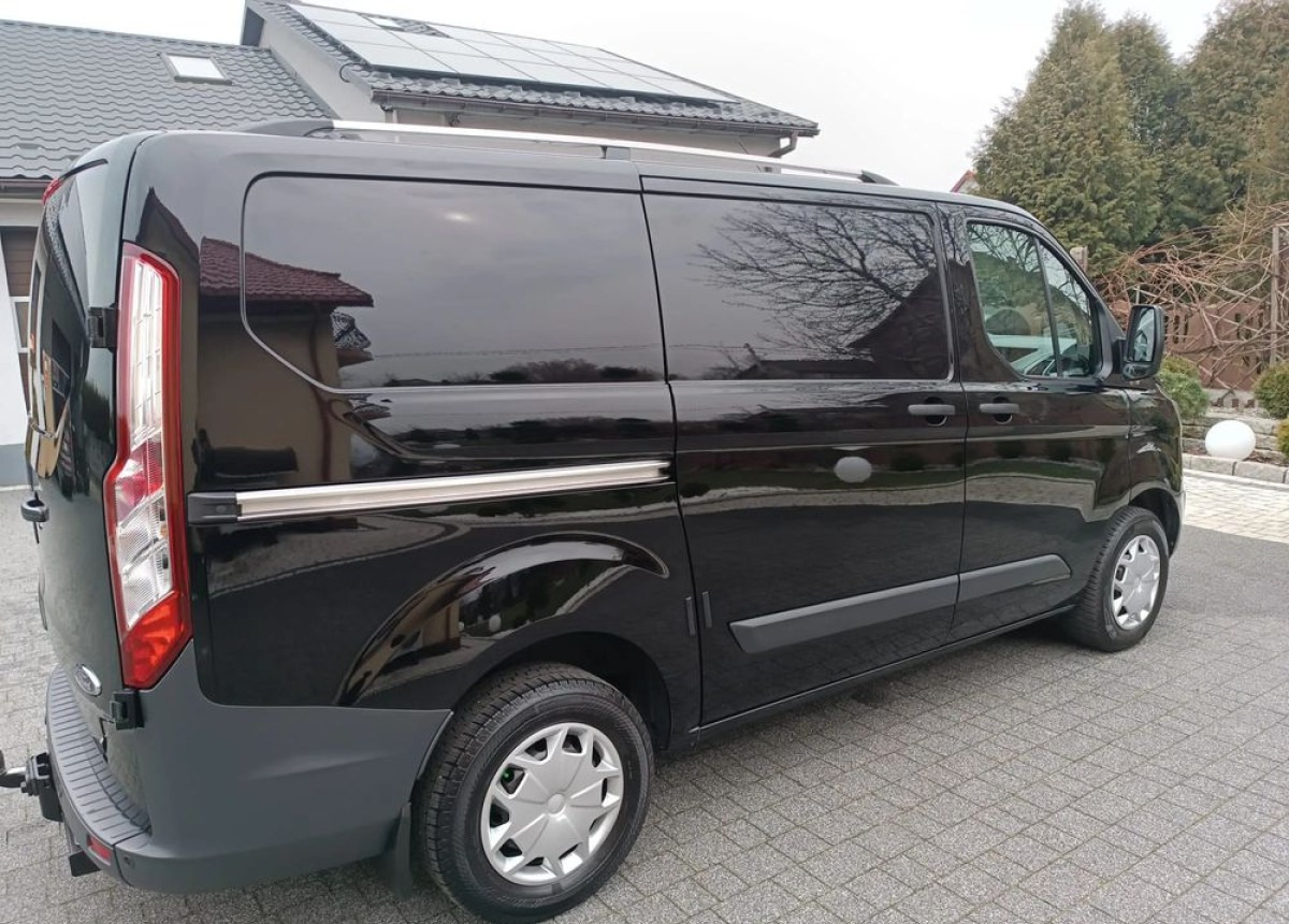 Ford Custon 2.0 130ps. z Niemiec Serwisowany w ASO Stan jak Nowy - Fourgon utilitaire: photos 2 Ford Custon 2.0 130ps. z Niemiec Serwisowany w ASO Stan jak Nowy - Fourgon utilitaire: photos 2