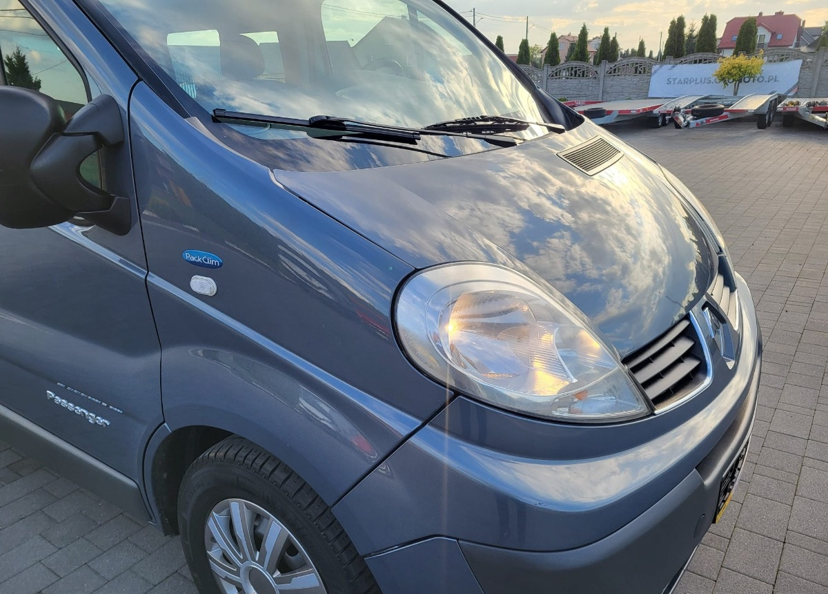 Renault Trafic 9 -osobowy Salon Polska I właściciel Bezwypadkowy Lakier - Minibus, Transport de personnes: photos 2 Renault Trafic 9 -osobowy Salon Polska I właściciel Bezwypadkowy Lakier - Minibus, Transport de personnes: photos 2