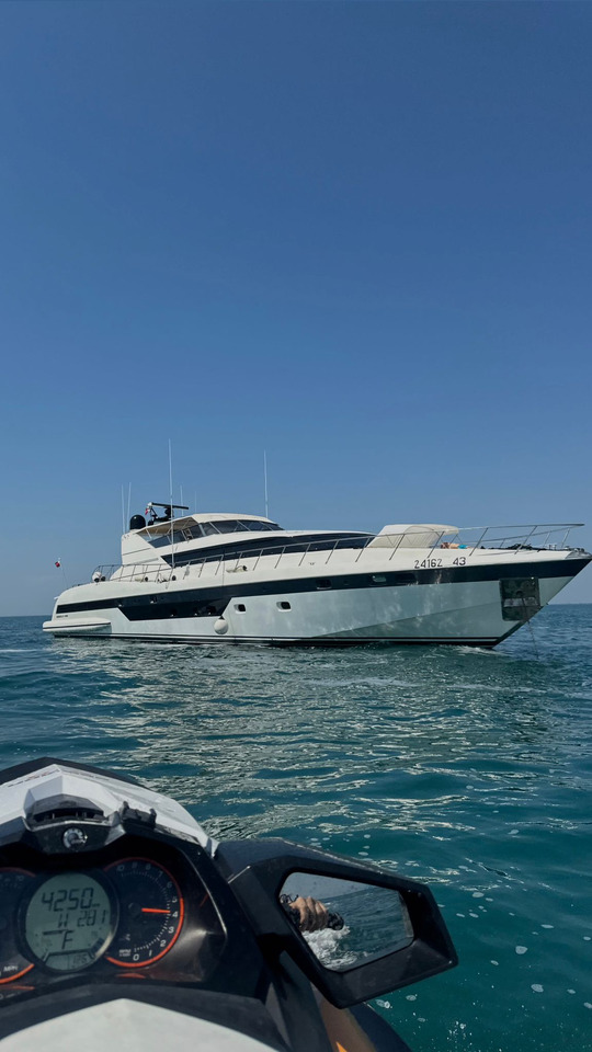 Mangusta 107 Sport 107 Sport (Overmarine) - Autre matériel: photos 1 Mangusta 107 Sport 107 Sport (Overmarine) - Autre matériel: photos 1