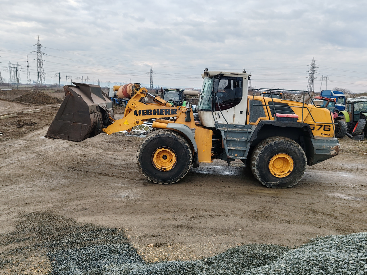 Liebherr L576 2plus2 - Chargeuse sur pneus: photos 4 Liebherr L576 2plus2 - Chargeuse sur pneus: photos 4