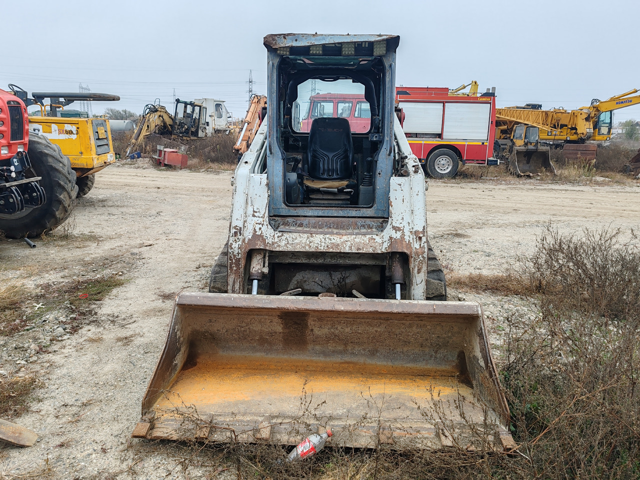 Takeuchi TL140 - Chargeuse compacte sur chenilles: photos 2 Takeuchi TL140 - Chargeuse compacte sur chenilles: photos 2