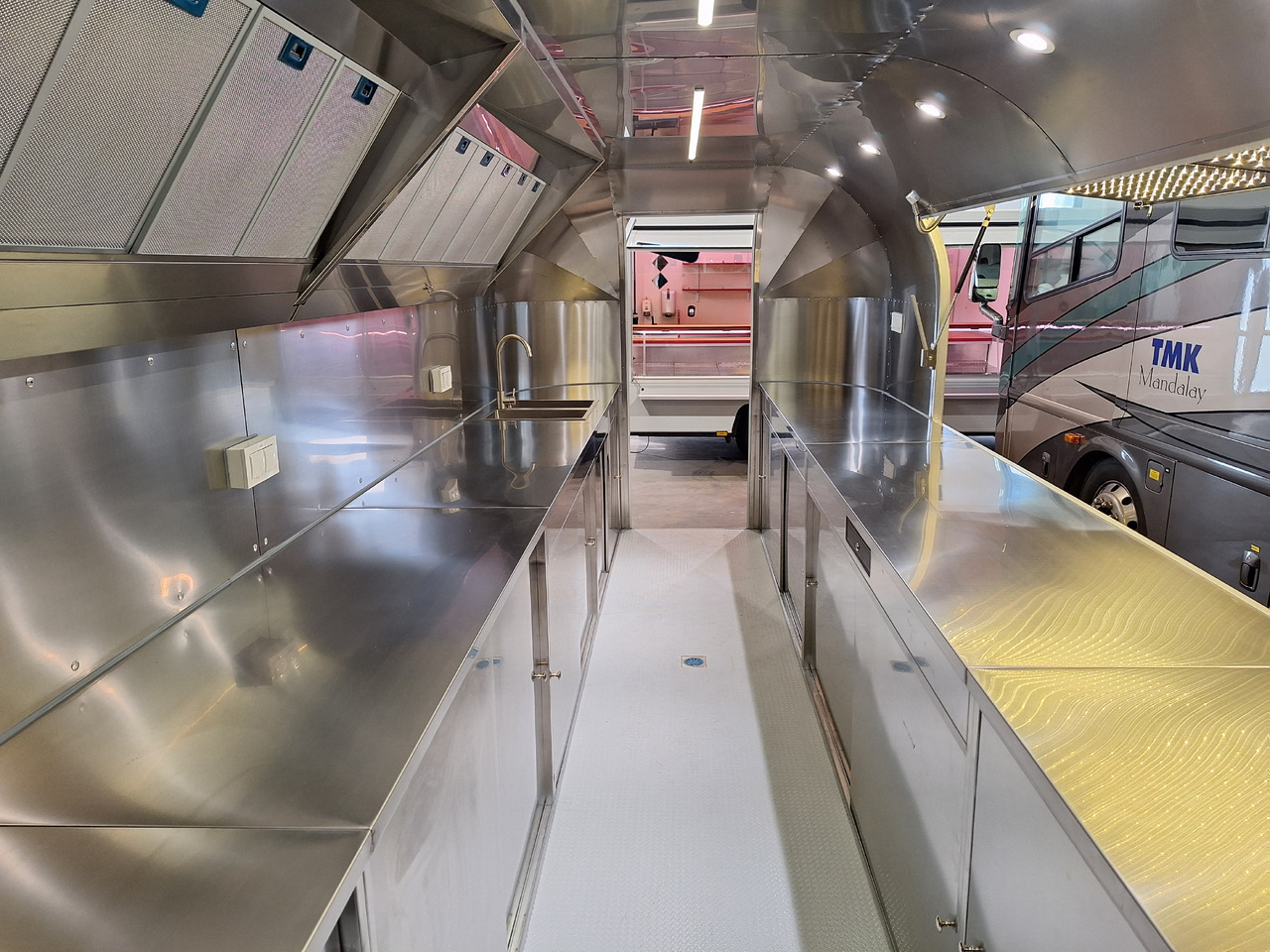 Deli Star Trailer American 4000 - EU standards - Remorque magasin: photos 5 Deli Star Trailer American 4000 - EU standards - Remorque magasin: photos 5