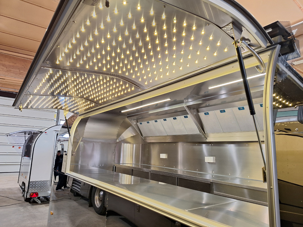 Deli Star Trailer American 4000 - EU standards - Remorque magasin: photos 2 Deli Star Trailer American 4000 - EU standards - Remorque magasin: photos 2