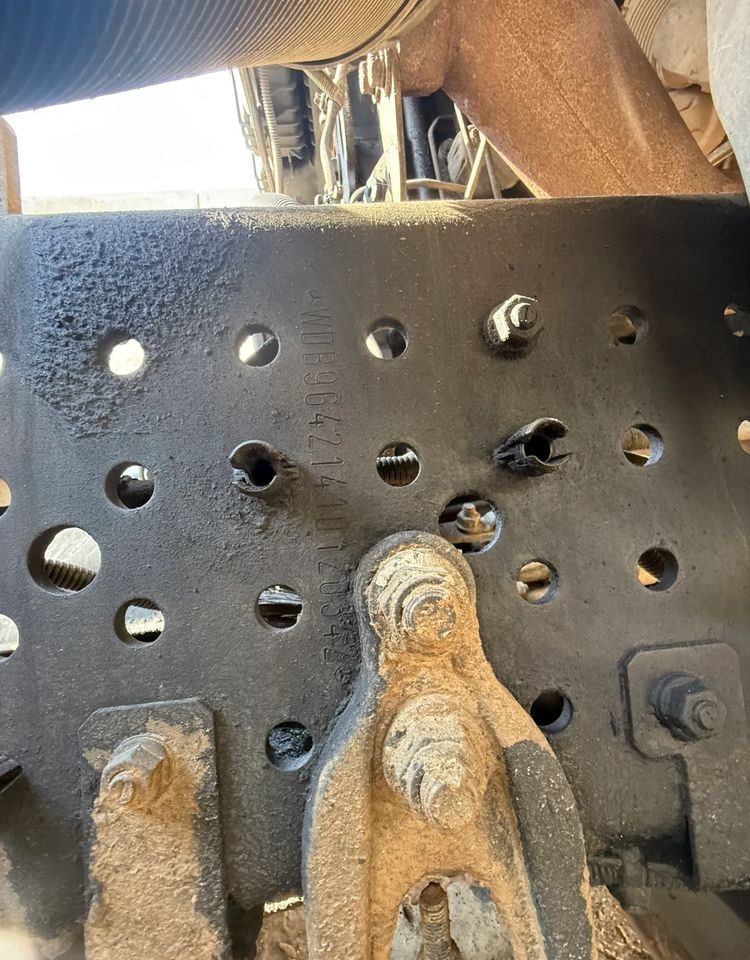 Mercedes-Benz Arocs 2640 - Camion ampliroll: photos 5 Mercedes-Benz Arocs 2640 - Camion ampliroll: photos 5