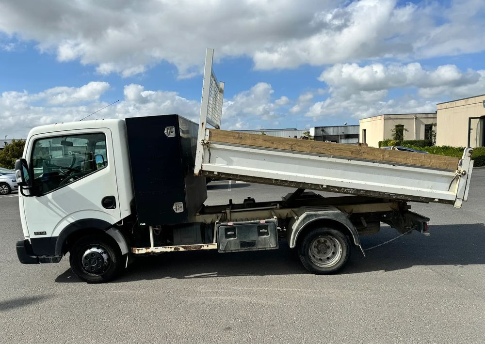 Nissan NT400 - Camion benne: photos 2 Nissan NT400 - Camion benne: photos 2