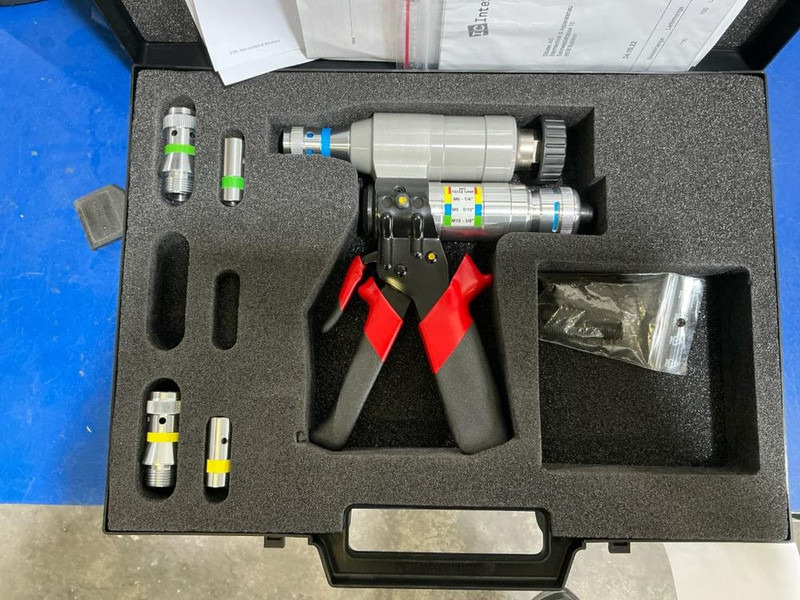 Dobuis PMTXX - Machine à métaux: photos 2 Dobuis PMTXX - Machine à métaux: photos 2