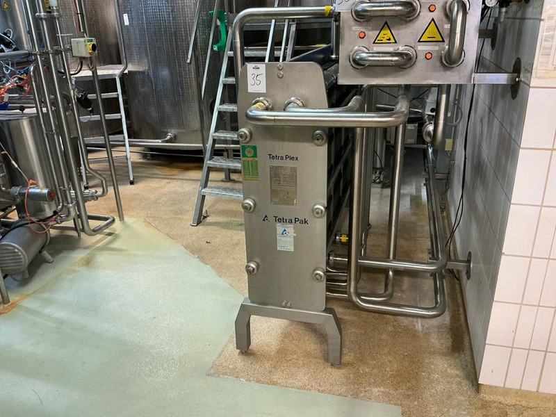 Tetra Pak C6-SR - Machine agroalimentaire: photos 3 Tetra Pak C6-SR - Machine agroalimentaire: photos 3