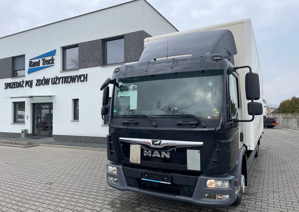 MAN TGL 12.250, KONTENER 7,3m ( 18 europalet ) - Camion fourgon: photos 1 MAN TGL 12.250, KONTENER 7,3m ( 18 europalet ) - Camion fourgon: photos 1