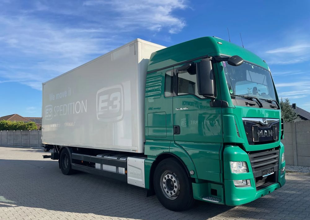 MAN TGX 18.420/ KONTENER 7,2m - Camion fourgon: photos 4 MAN TGX 18.420/ KONTENER 7,2m - Camion fourgon: photos 4