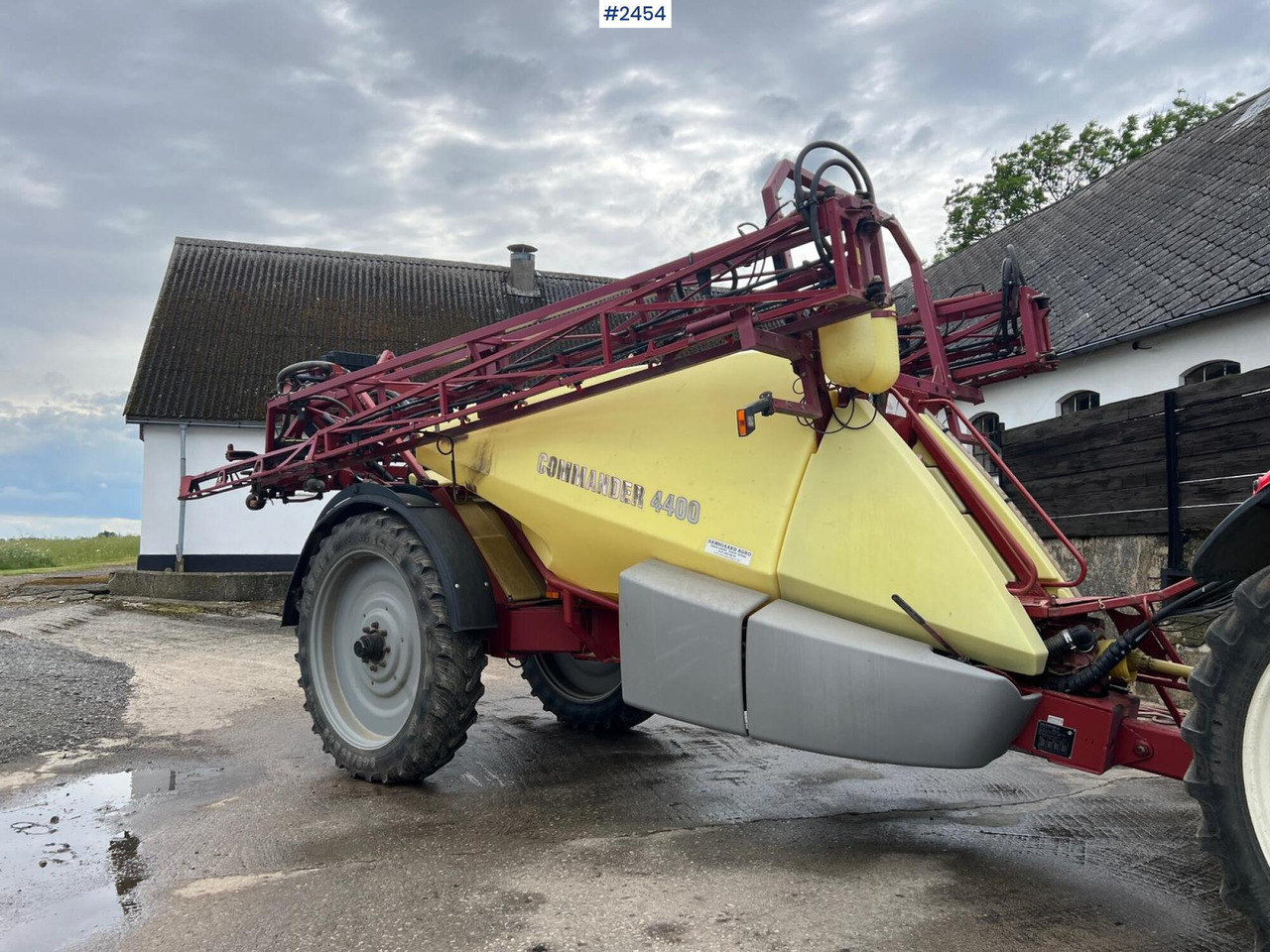 Plant protection sprayer Hardi Commander 4400 24M - Pulvérisateur: photos 2 Plant protection sprayer Hardi Commander 4400 24M - Pulvérisateur: photos 2