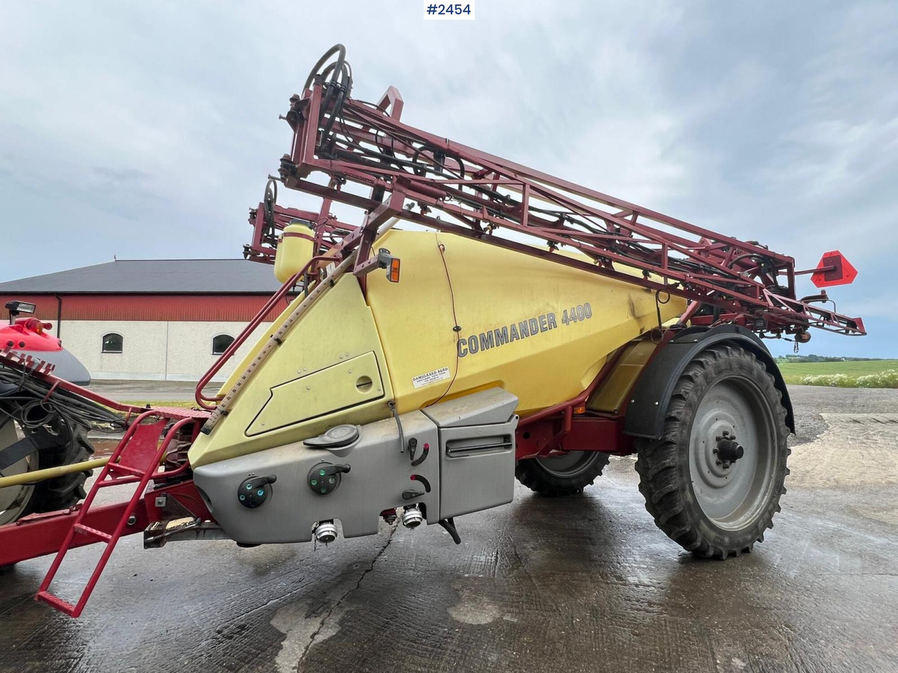 Plant protection sprayer Hardi Commander 4400 24M - Pulvérisateur: photos 4 Plant protection sprayer Hardi Commander 4400 24M - Pulvérisateur: photos 4