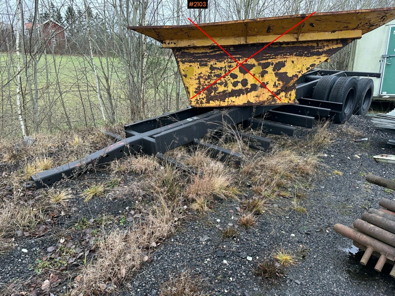 Front loaded machine trailer - Remorque: photos 1 Front loaded machine trailer - Remorque: photos 1