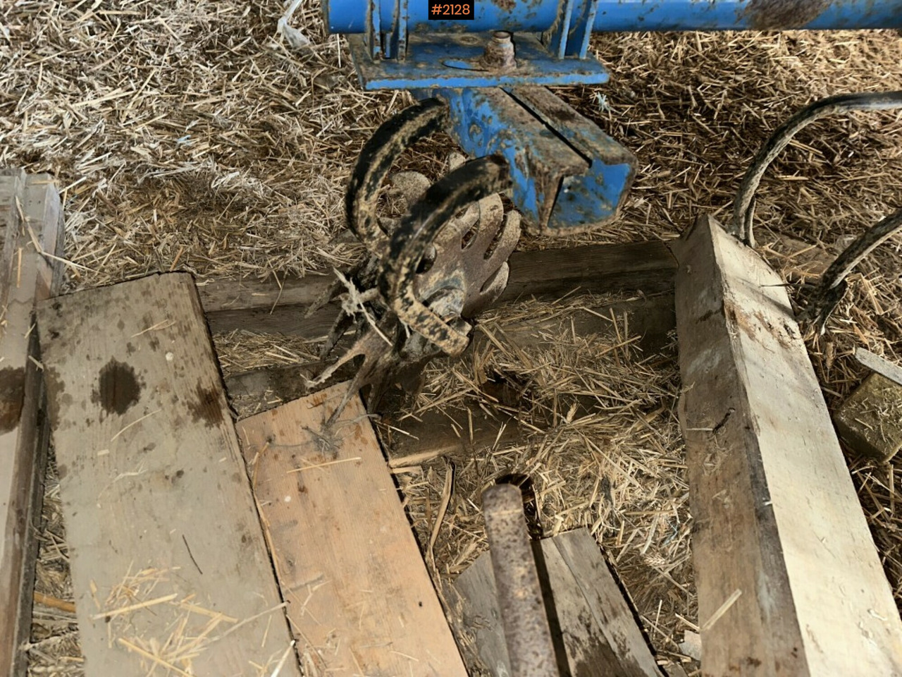 Outils du sol Row crop cleaner Hatzenbichler with fertilizer: photos 9