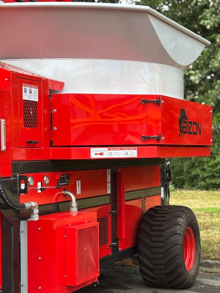 Bizon B-1130 Professional Straw and Biomass Shredder/Gri - Pailleuse: photos 3 Bizon B-1130 Professional Straw and Biomass Shredder/Gri - Pailleuse: photos 3