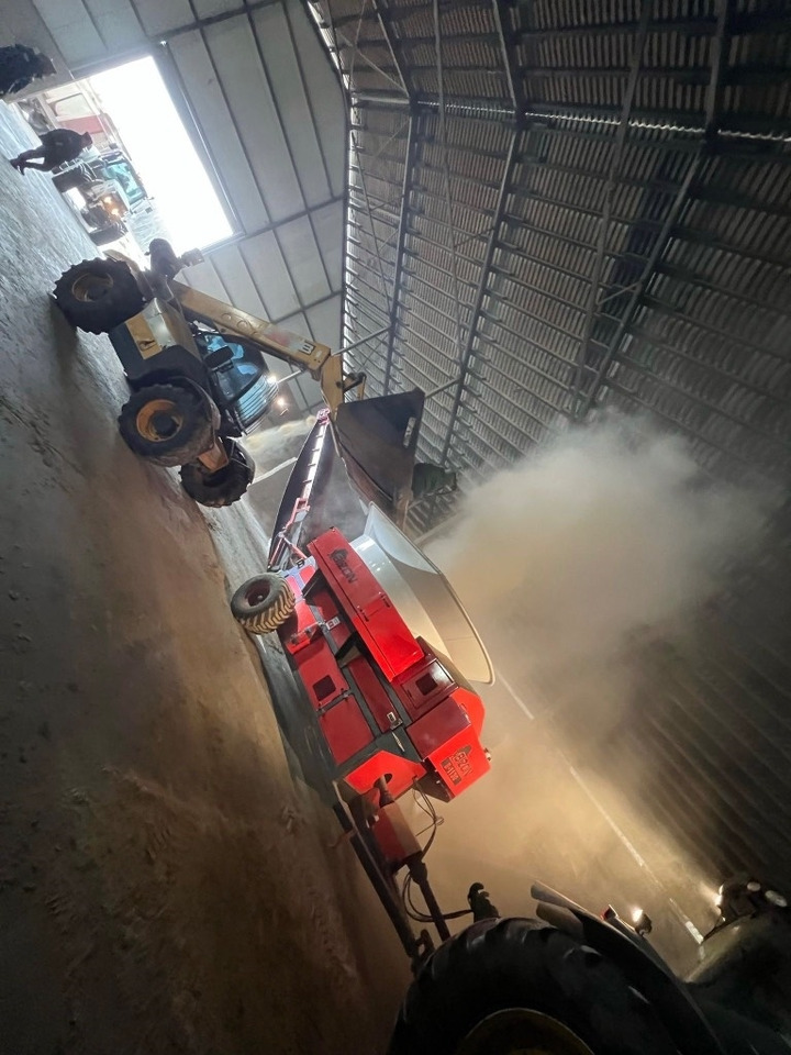 Bizon B-1130 Strohmühle Tub grinder kein Haybuster Stroh - Pailleuse: photos 3 Bizon B-1130 Strohmühle Tub grinder kein Haybuster Stroh - Pailleuse: photos 3