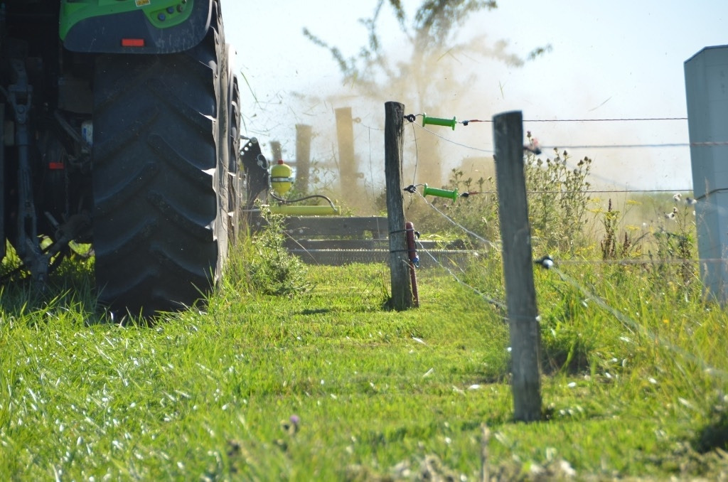 Tricut A1250 Präzisions - Zaunmäher Kreismäher für - Faucheuse: photos 2 Tricut A1250 Präzisions - Zaunmäher Kreismäher für - Faucheuse: photos 2