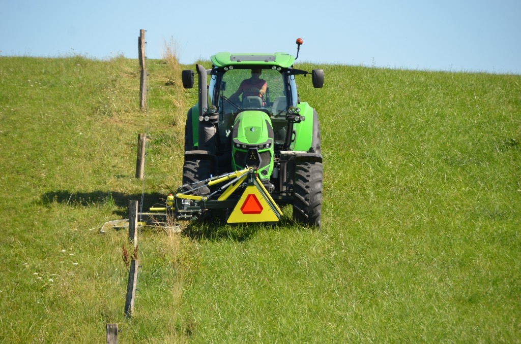 Tricut A1250 Präzisions - Zaunmäher Kreismäher für - Faucheuse: photos 1 Tricut A1250 Präzisions - Zaunmäher Kreismäher für - Faucheuse: photos 1
