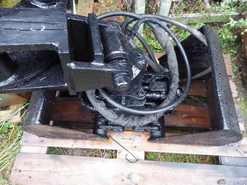 Greifer für Minibagger 40 cm für Verachtert CW05 (MWST ausweis.) - Benne preneuse pour Engins de chantier: photos 2 Greifer für Minibagger 40 cm für Verachtert CW05 (MWST ausweis.) - Benne preneuse pour Engins de chantier: photos 2