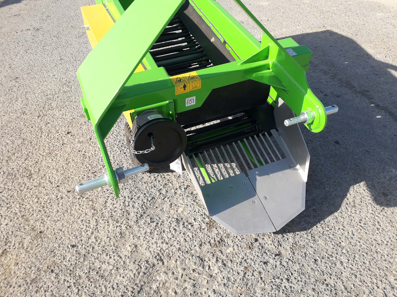 BOMET Arracheuse à Pommes de Terre UPUS - Arracheuse de pommes de terre: photos 3 BOMET Arracheuse à Pommes de Terre UPUS - Arracheuse de pommes de terre: photos 3