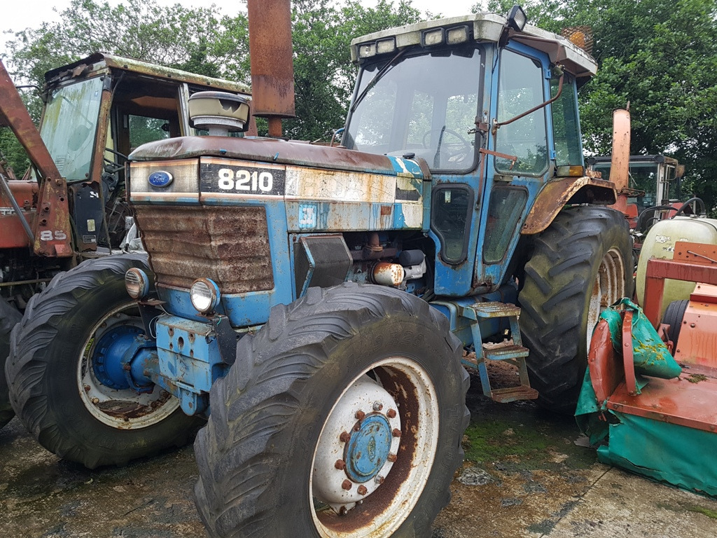 Ford 8210 - Tracteur agricole: photos 3 Ford 8210 - Tracteur agricole: photos 3