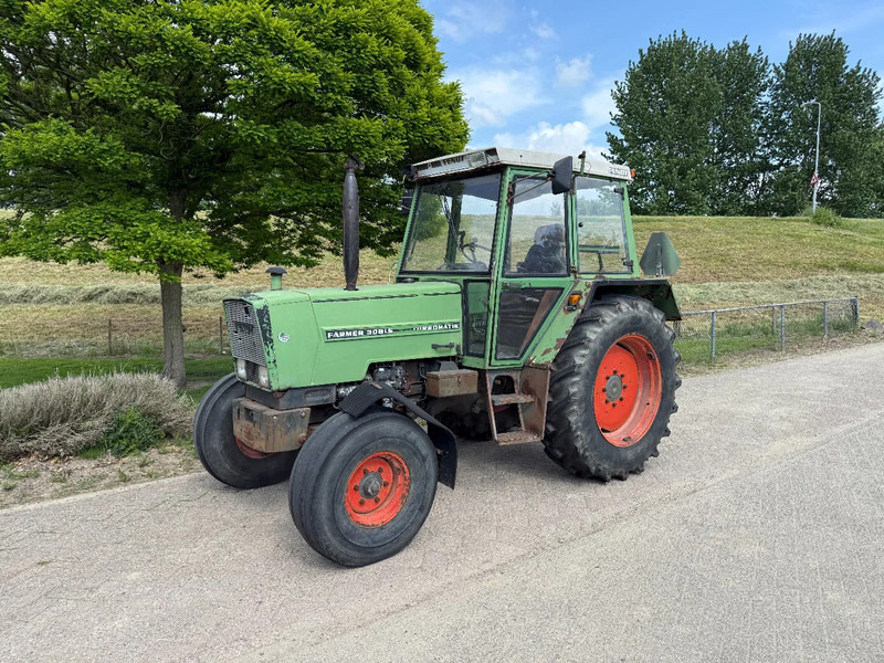Fendt FARMER 306 LS 4X2 - Tracteur agricole: photos 1 Fendt FARMER 306 LS 4X2 - Tracteur agricole: photos 1