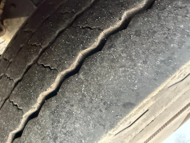 Camion fourgon MAN L20 Bakwagen 4x2 Manual EUR 3 NL TRUCK: photos 17 Camion fourgon MAN L20 Bakwagen 4x2 Manual EUR 3 NL TRUCK: photos 17